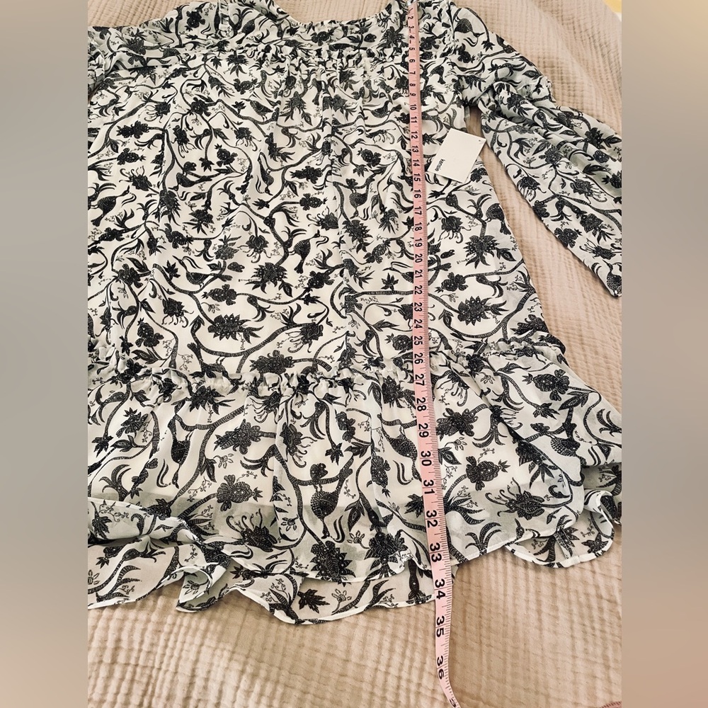 Kenzie Knee Length Bell Sleeve Chiffon Dress w/Built-in Cami Underlay. L. Flowey - Picture 2 of 8